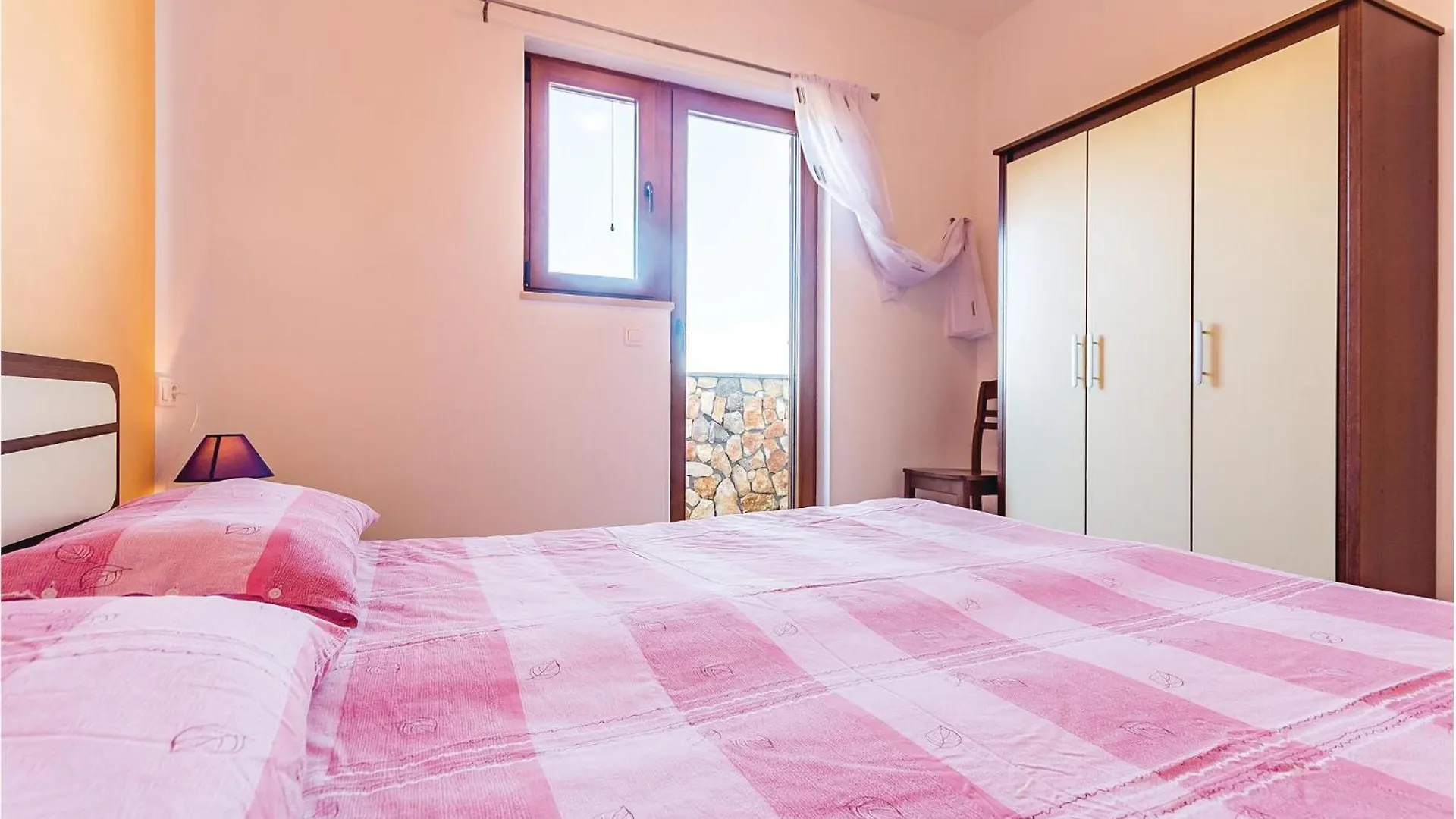 Lovely Home In Krnica With House Sea View Kroatien