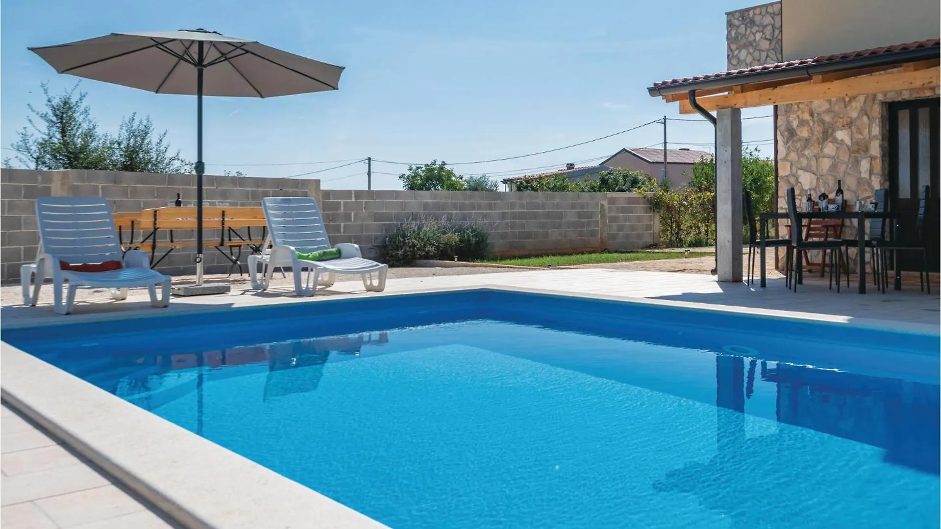 Lovely Home In Krnica With House Sea View Ferienhaus